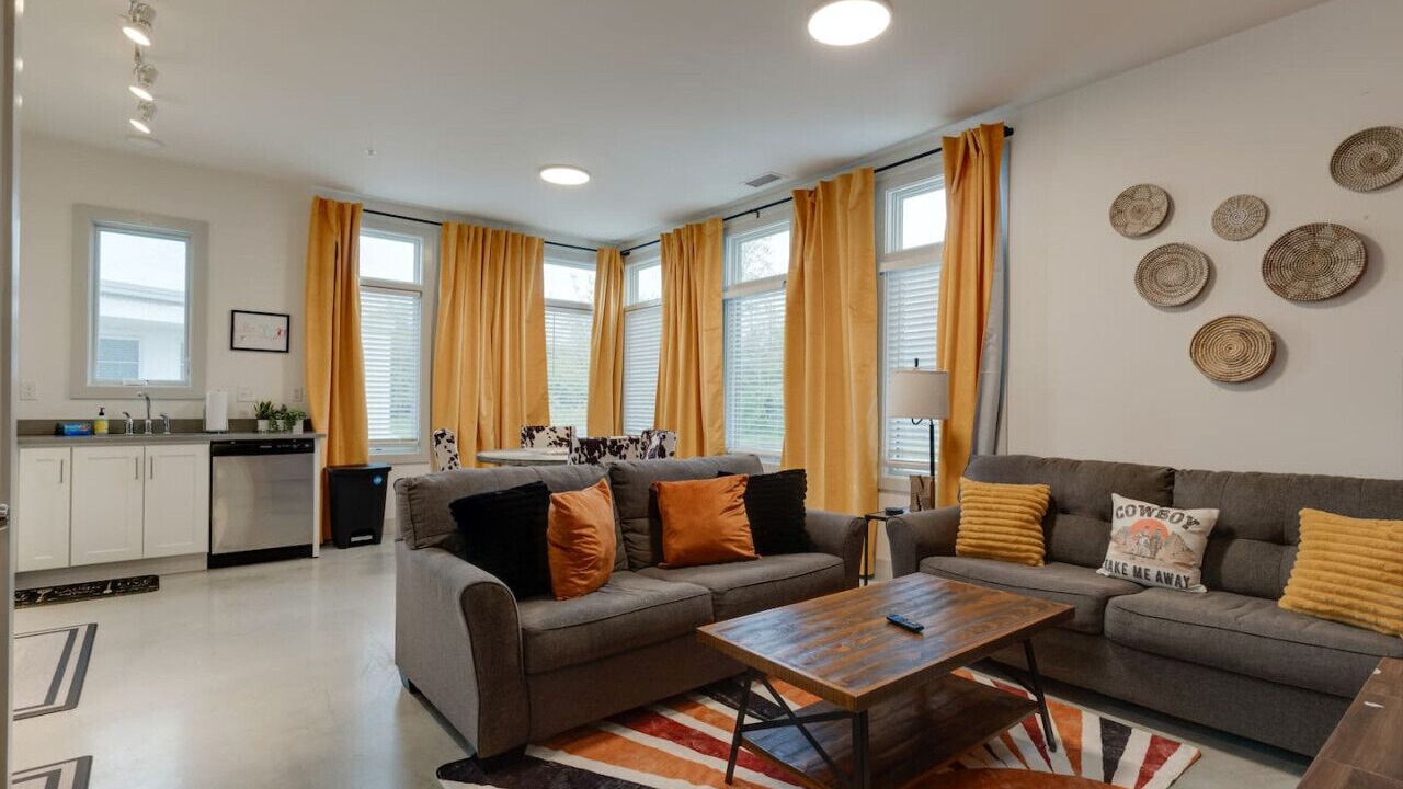 Photo of Livingroom in South Nashville