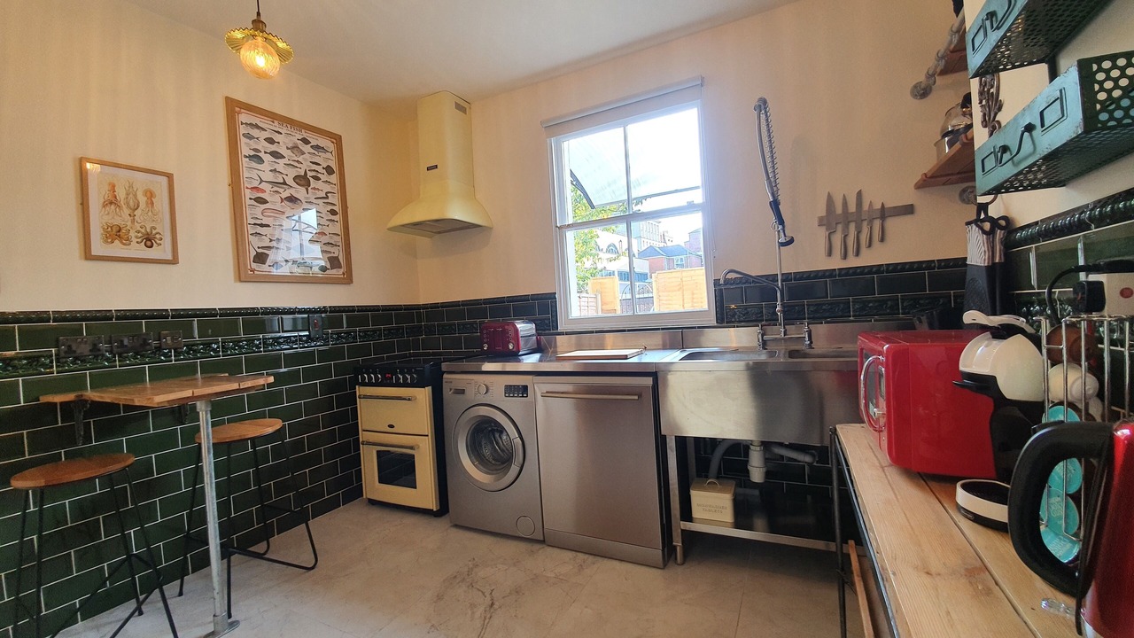 Photo of Kitchen in Southampton City Centre