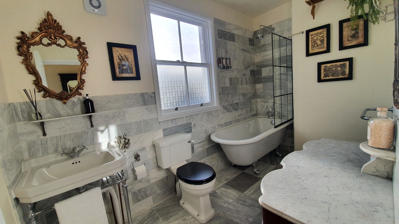 Photo of Bathroom in Southampton City Centre