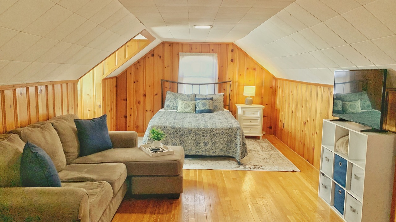 Photo of Bedroom in Roanoke