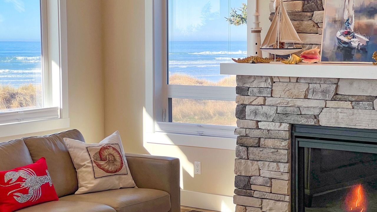 Photo of Livingroom in Neahkahnie Beach