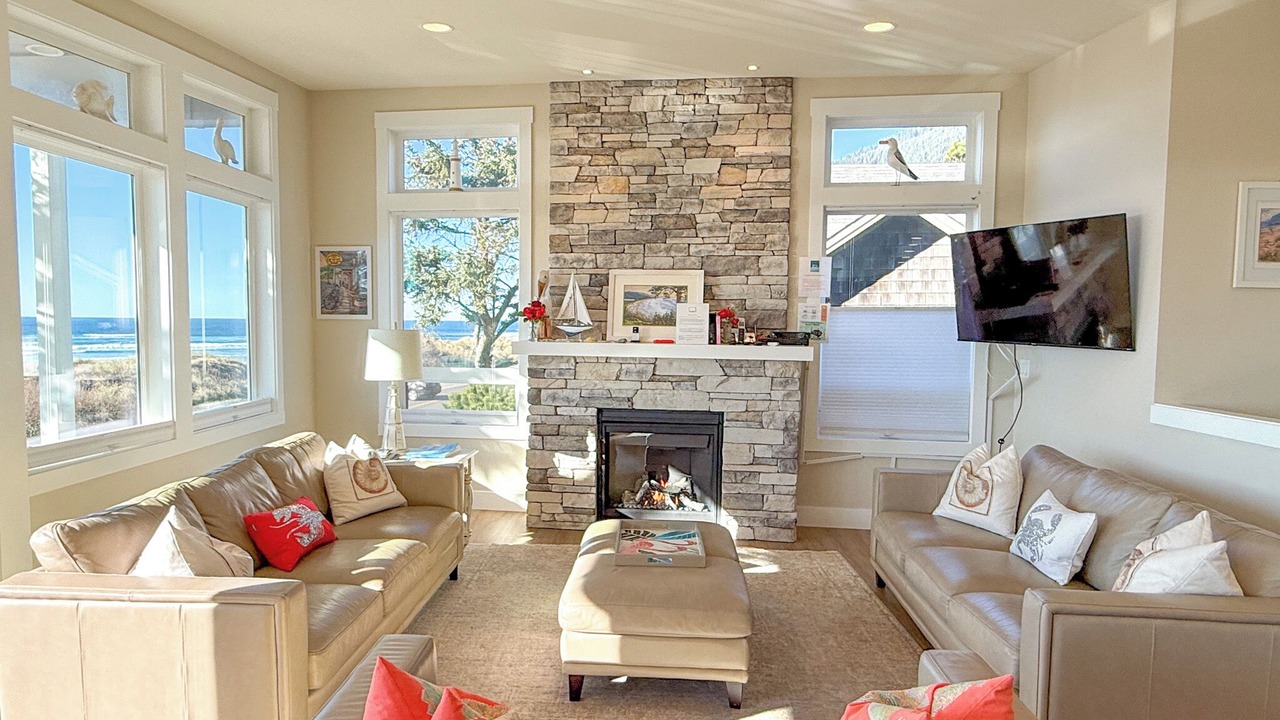 Photo of Livingroom in Neahkahnie Beach