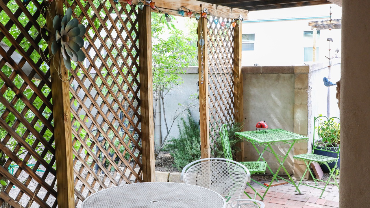 Photo of Outdoor in Raynolds Addition