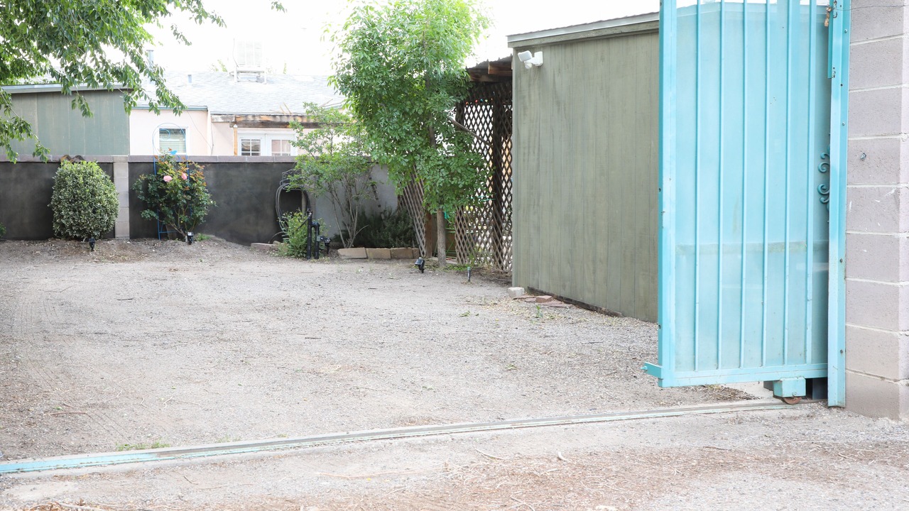 Photo of Outdoor in Raynolds Addition