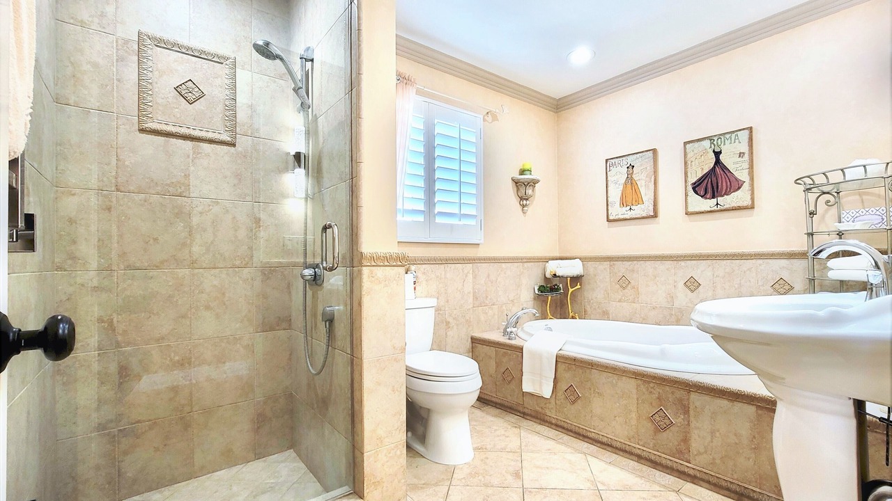 Photo of Bathroom in Mid-City