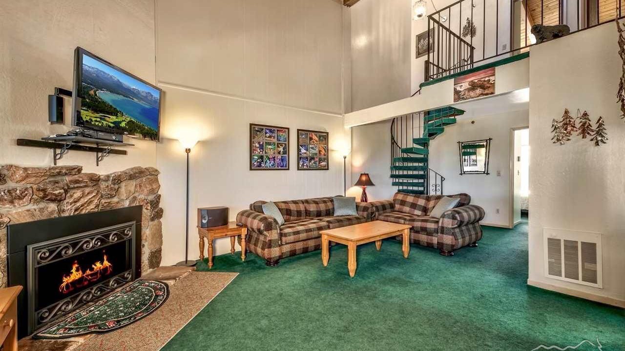 Photo of Livingroom in Tahoe Village