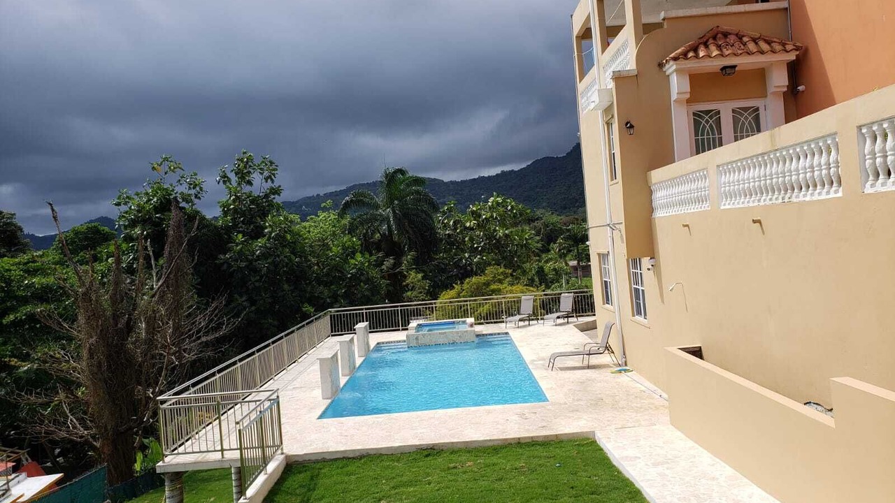 Photo of Outdoor in Mameyes II