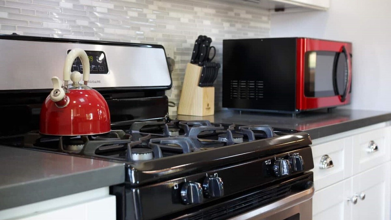 Photo of Kitchen in Lake Balboa