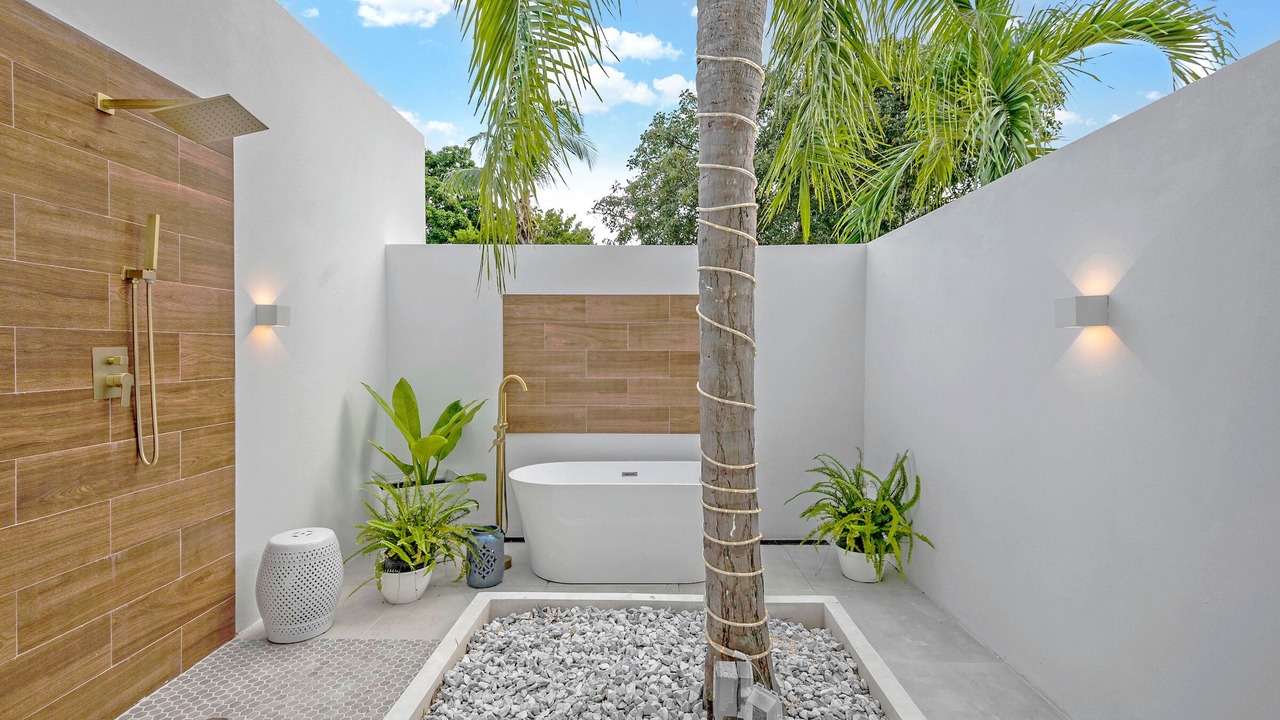 Photo of Bathroom in Eastern Road