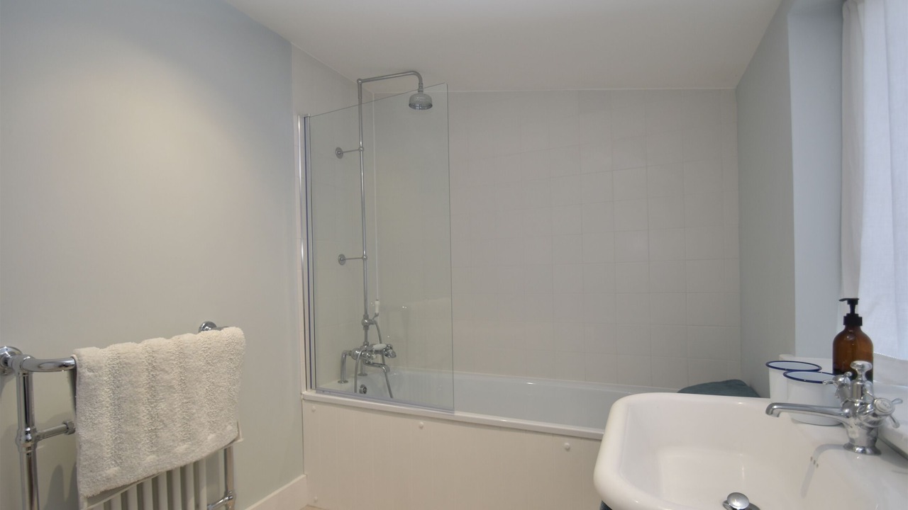 Photo of Bathroom in Rye Harbour
