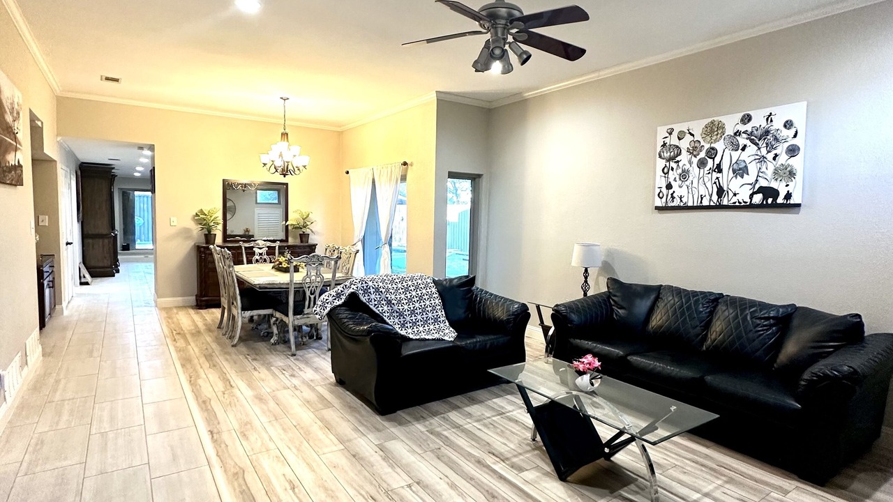 Photo of Livingroom in Coppell
