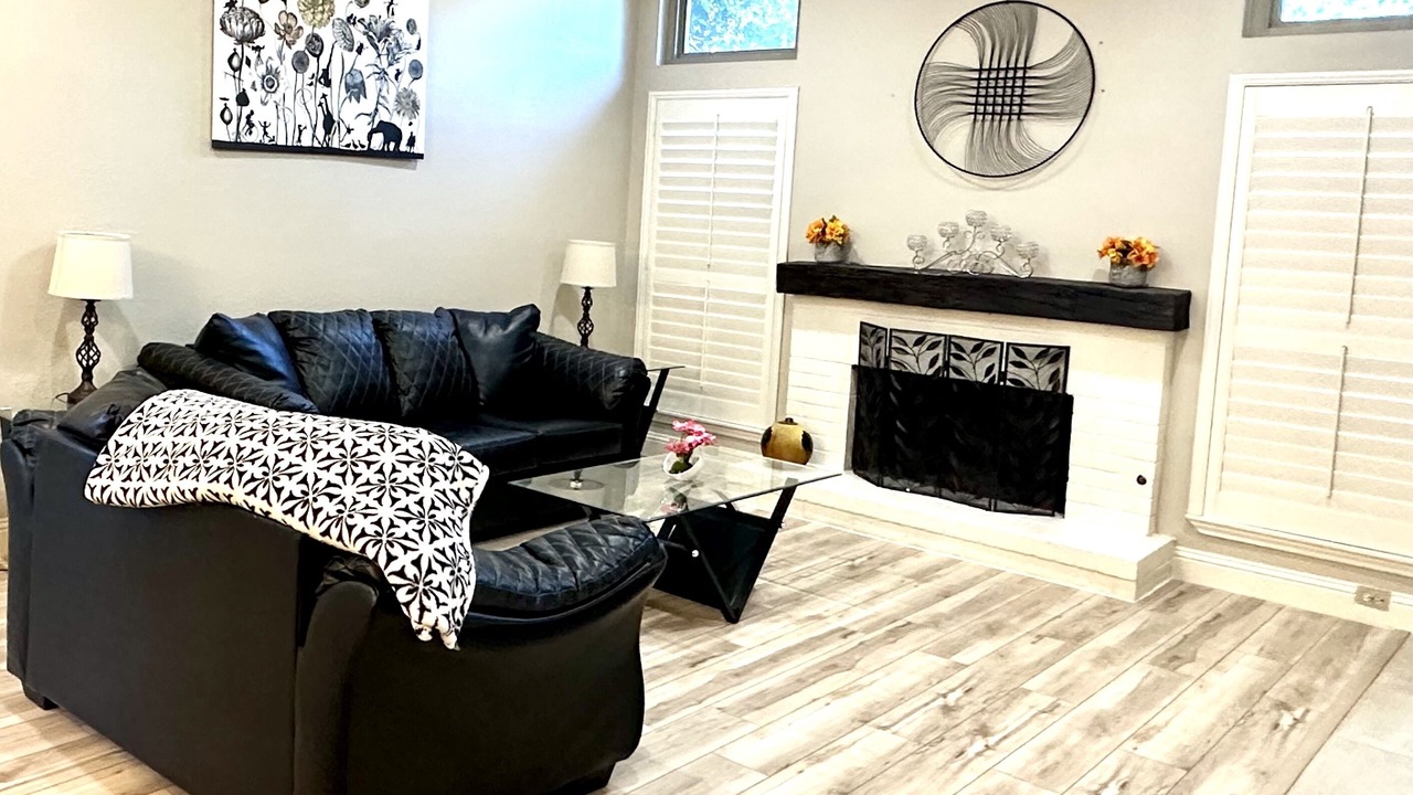 Photo of Livingroom in Coppell