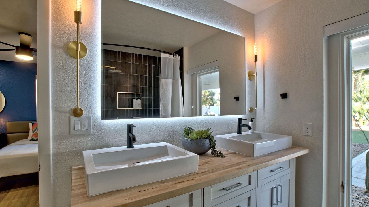 Photo of Bathroom in Paradise Valley Village