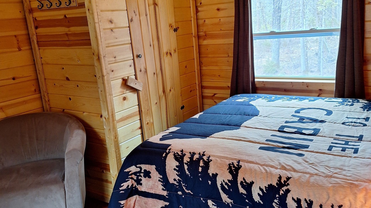 Photo of Bedroom in Pembine