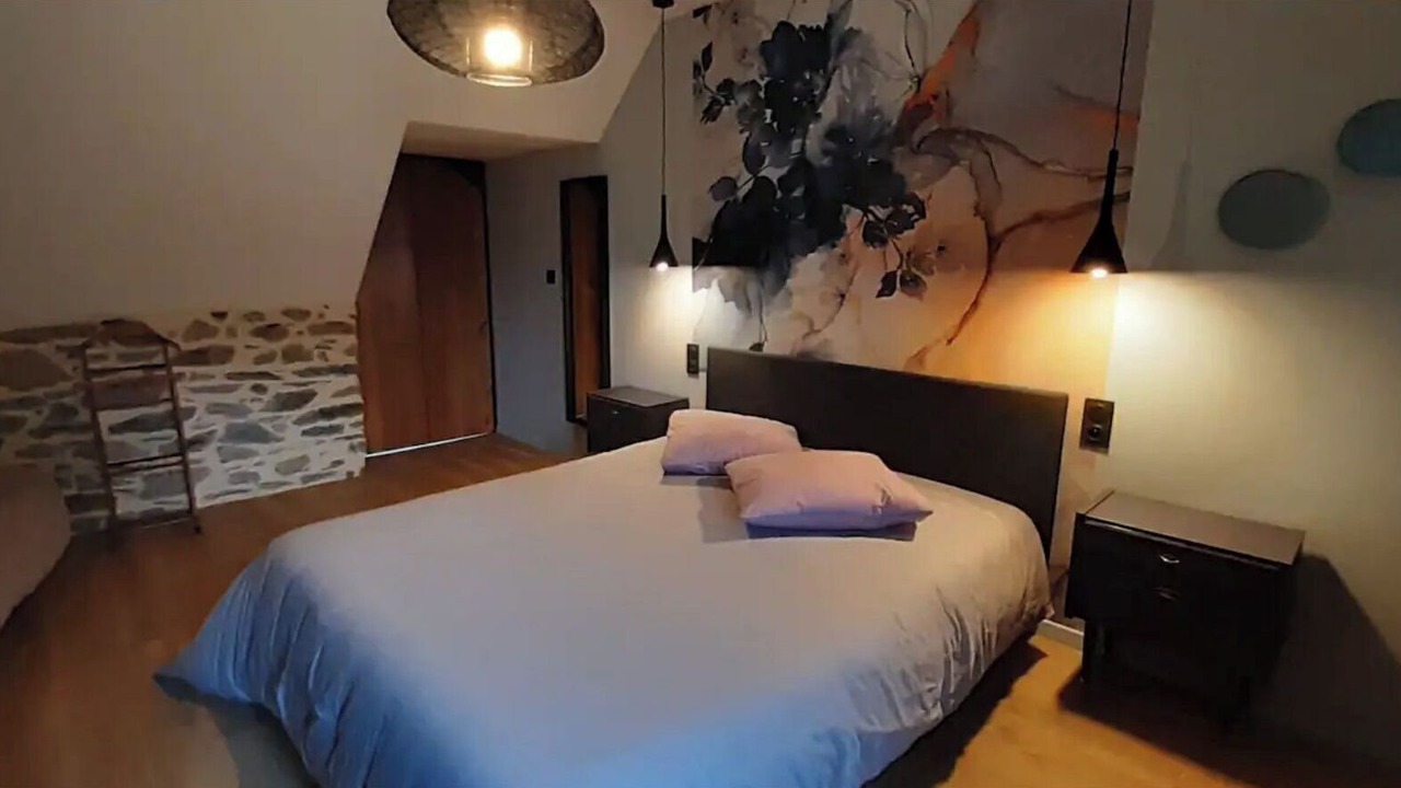 Photo of Bedroom in Landerneau