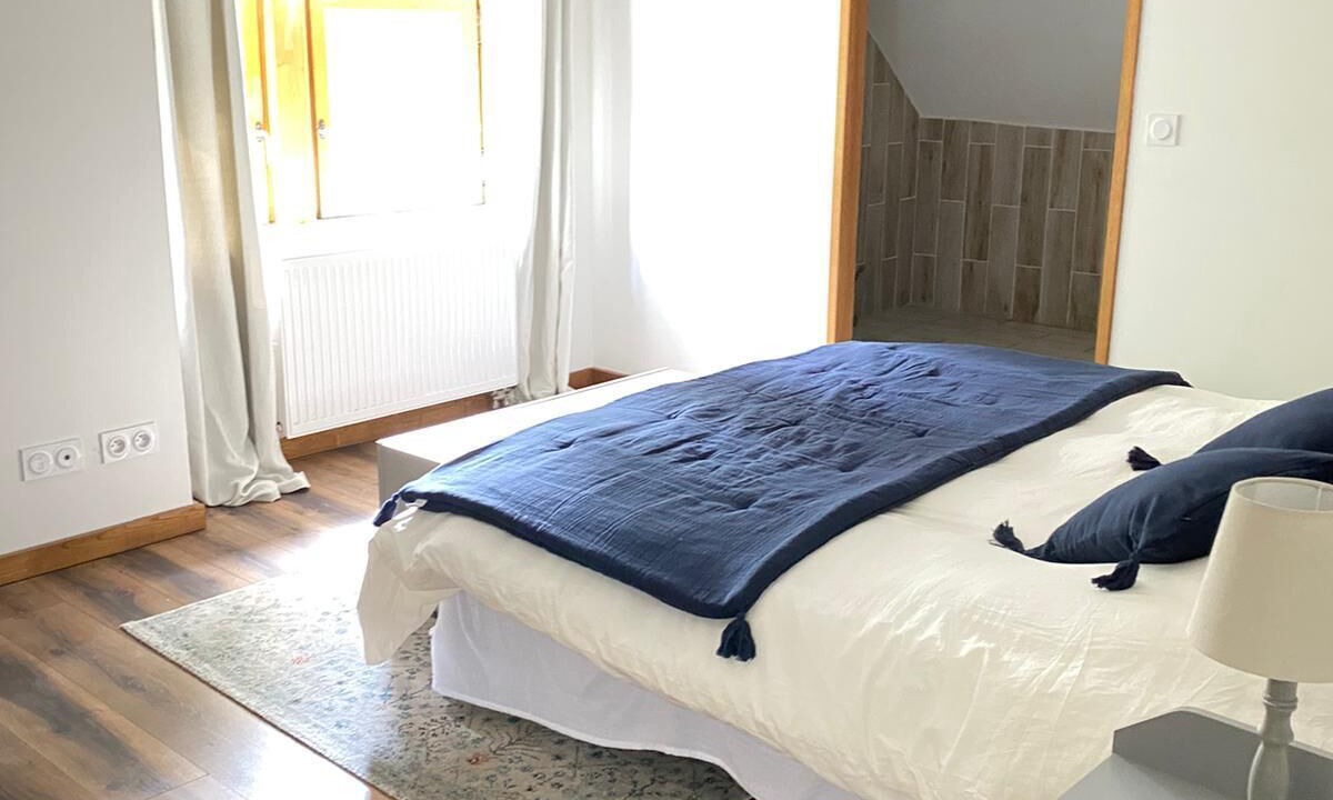 Photo of Bedroom in Vannes-sur-Cosson