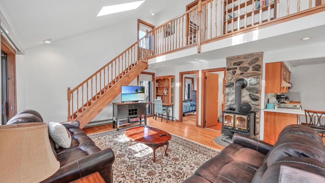 Photo of Livingroom in Jim Thorpe