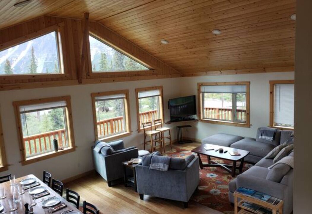 Photo of Livingroom in McKinley Park