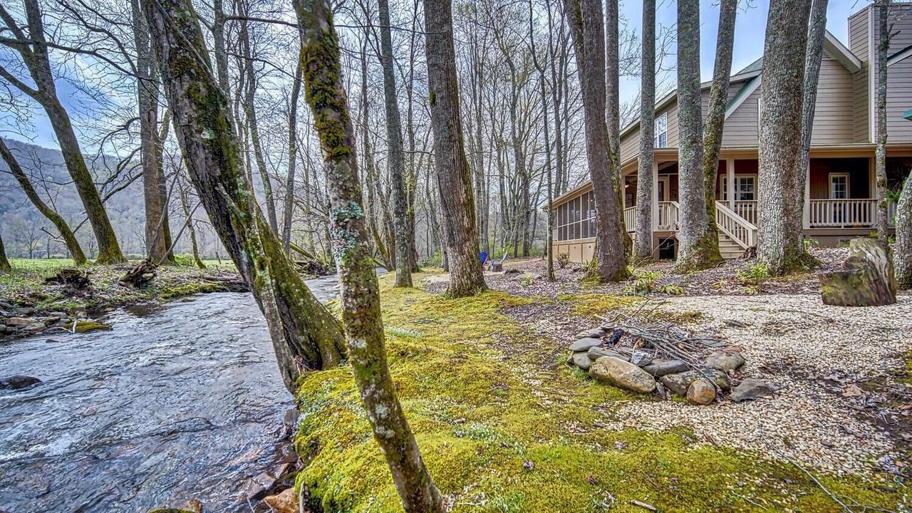 Photo of Outdoor in Hayesville