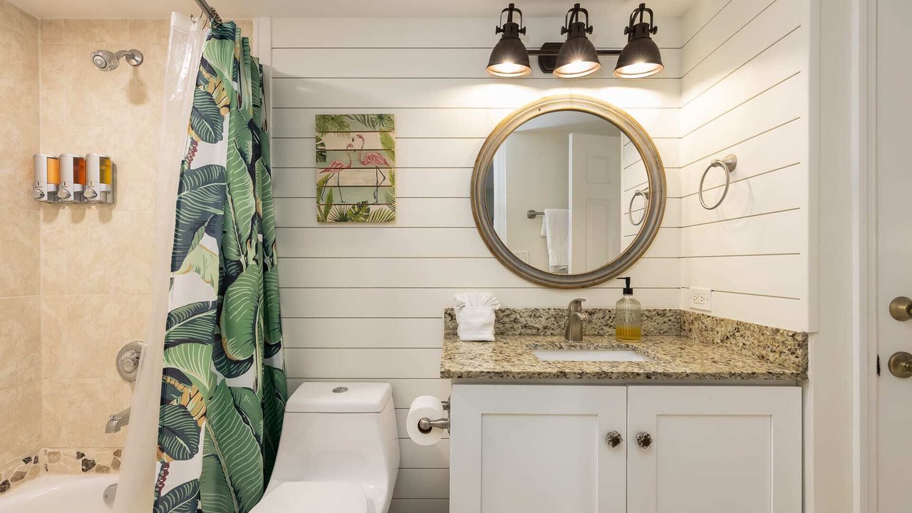 Photo of Bathroom in Tavernier