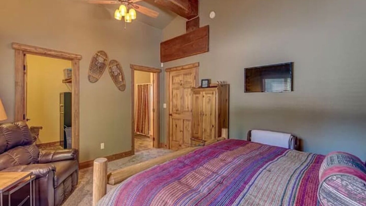 Photo of Bedroom in Crescent