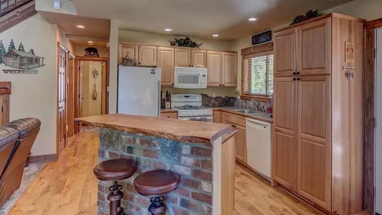 Photo of Kitchen in Crescent