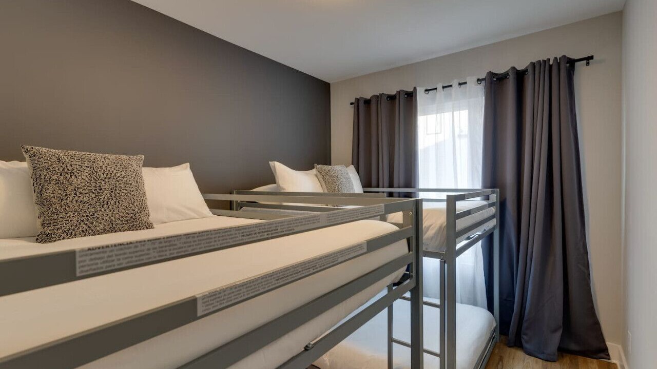 Photo of Bedroom in Inglewood