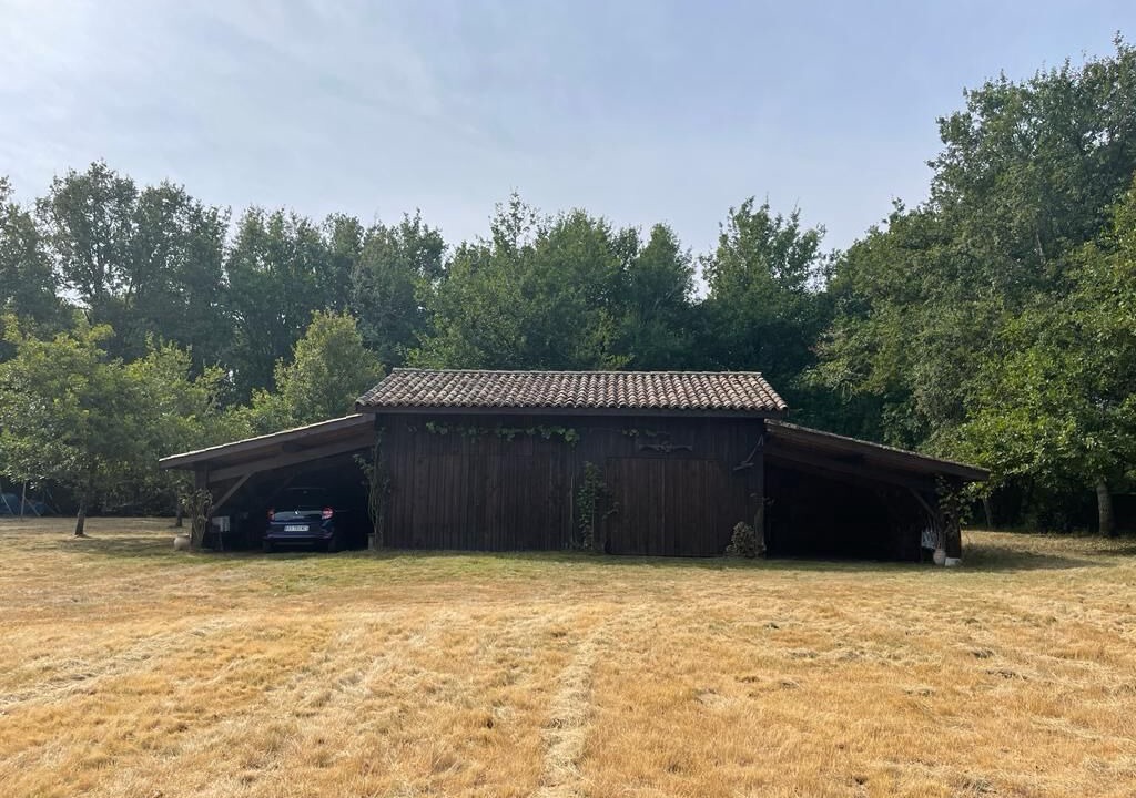 Photo of Outdoor in Sore