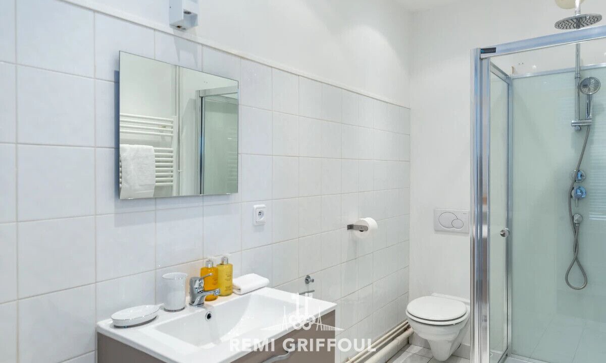 Photo of Bathroom in Enclos