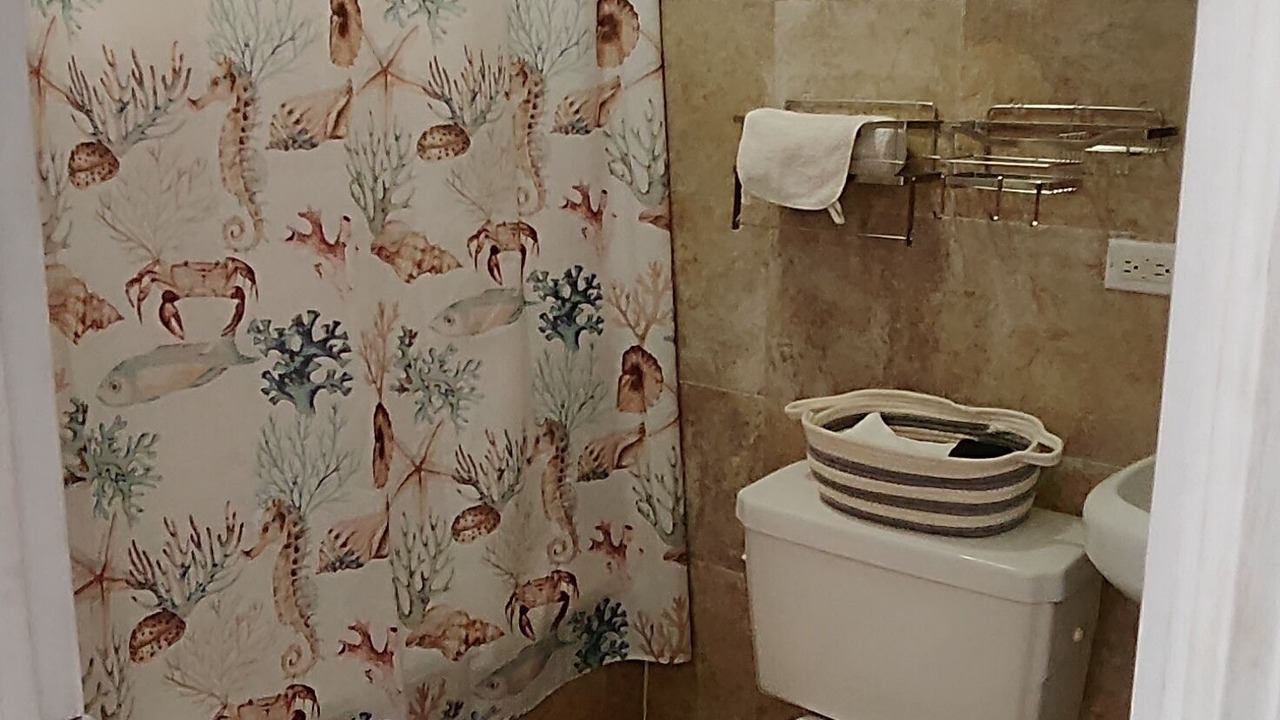 Photo of Bathroom in Coral Harbour