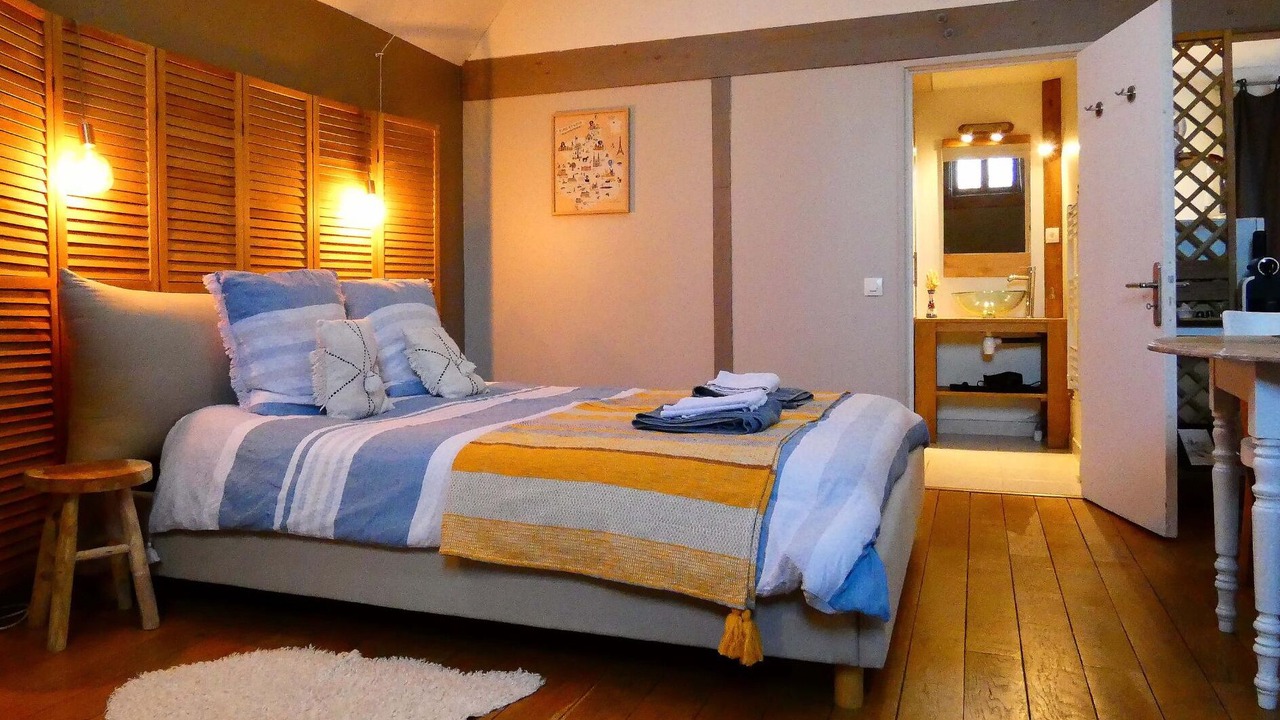 Photo of Bedroom in Saint-Arnoult-des-Bois
