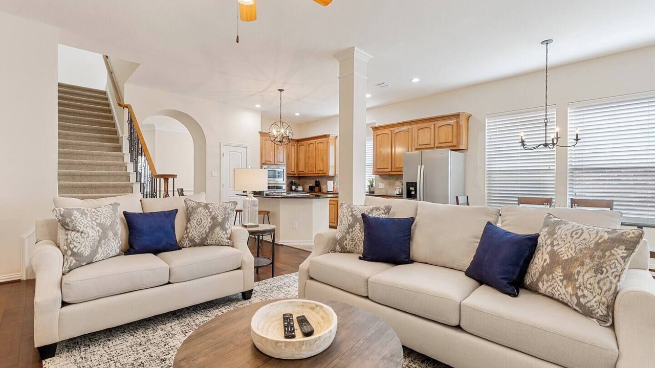 Photo of Livingroom in Fairview
