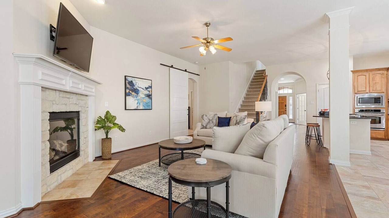 Photo of Livingroom in Fairview
