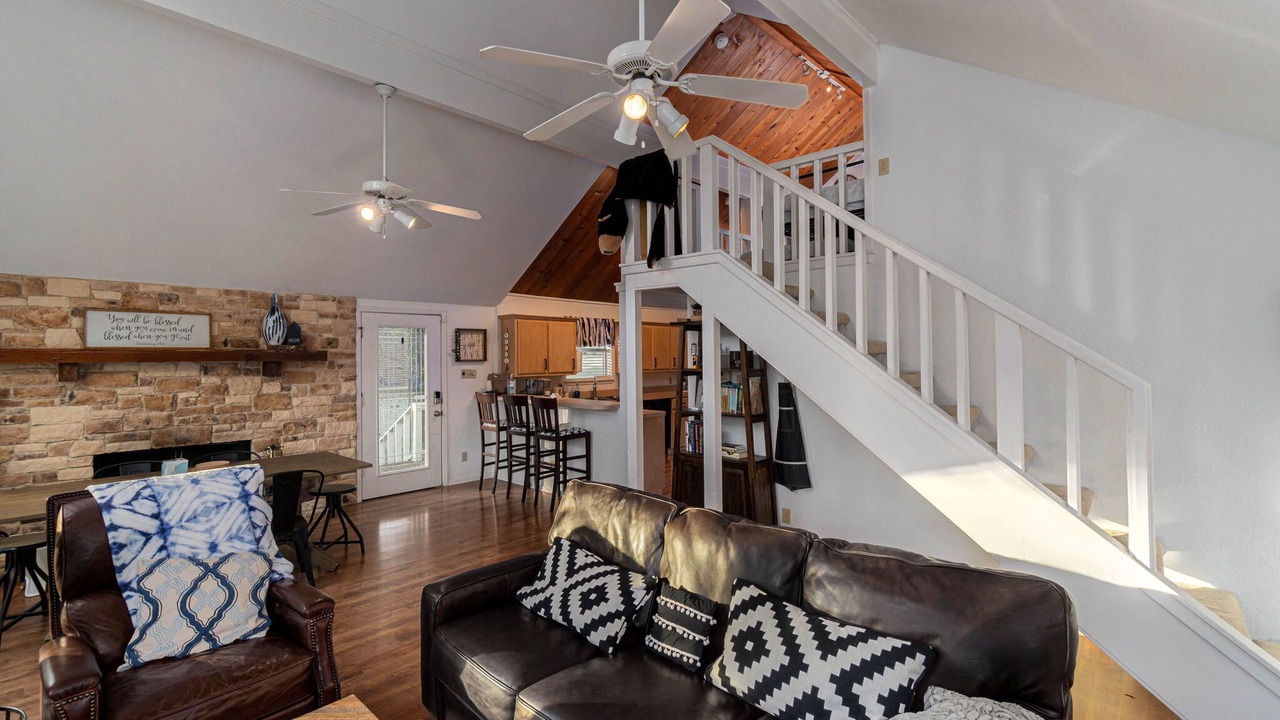 Photo of Livingroom in Tool