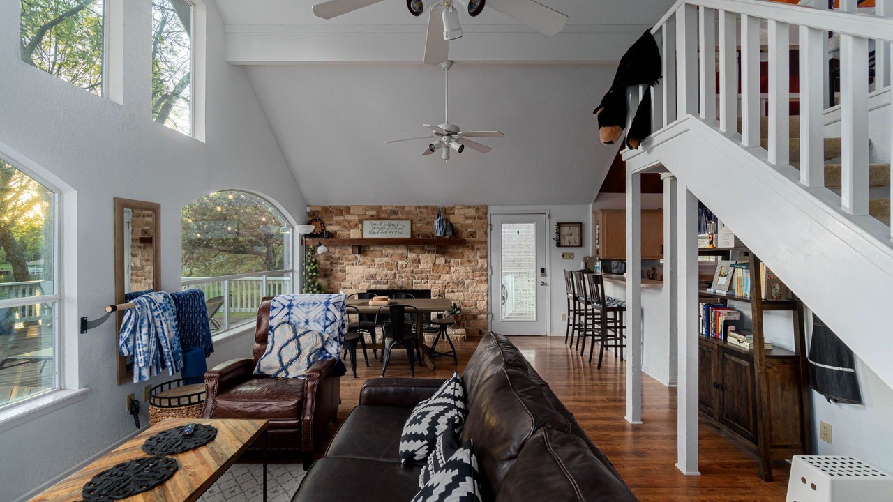 Photo of Livingroom in Tool
