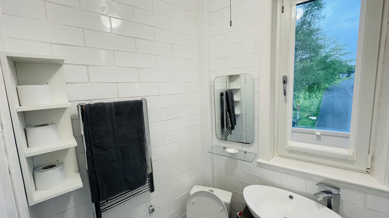Photo of Bathroom in Kelty