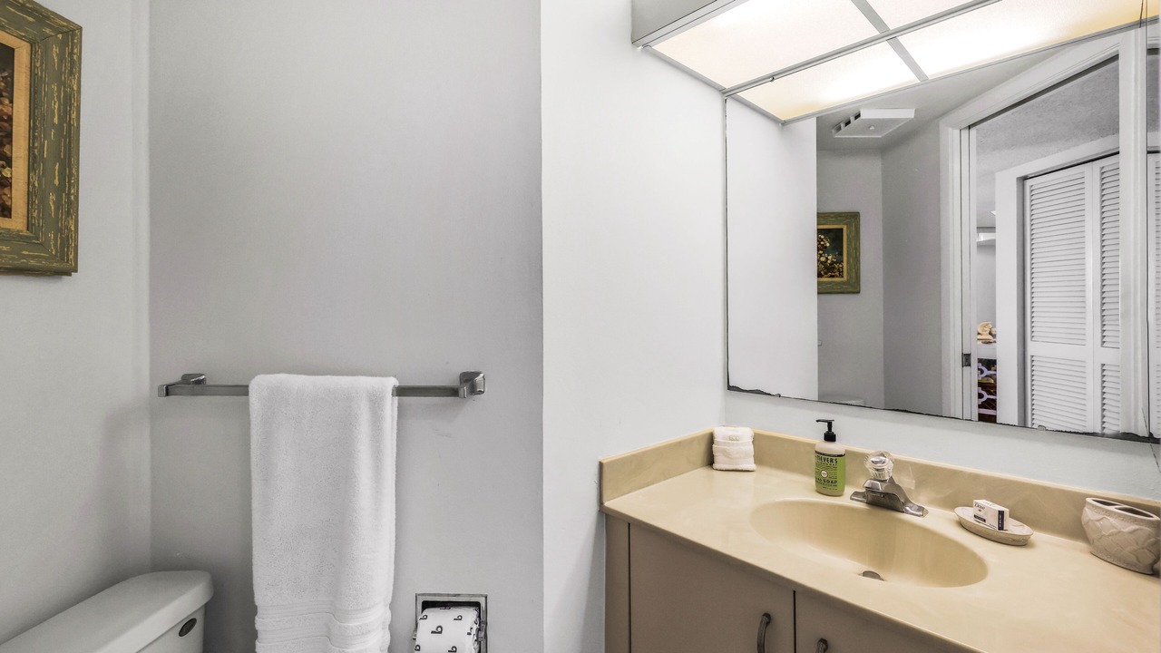 Photo of Bathroom in Sand Key
