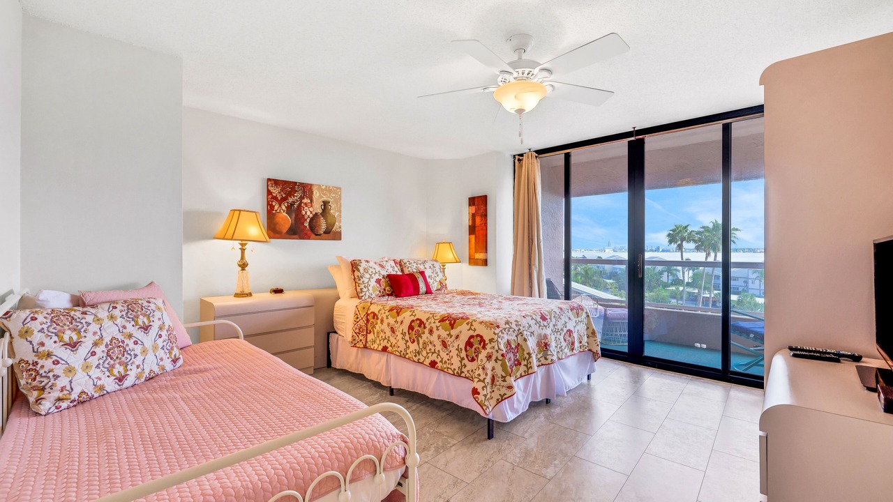 Photo of Bedroom in Sand Key