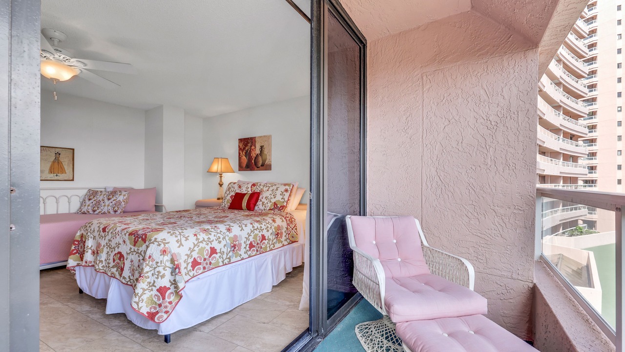 Photo of Bedroom in Sand Key