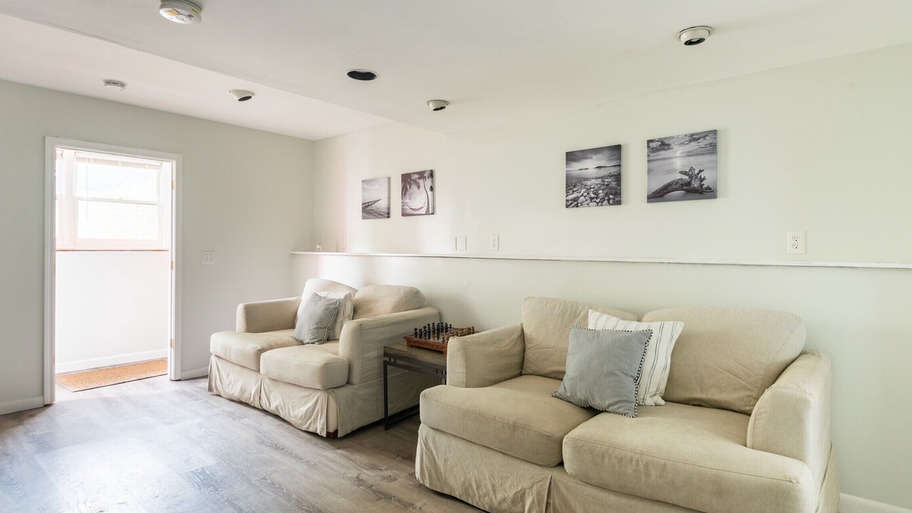 Photo of Livingroom in Narragansett