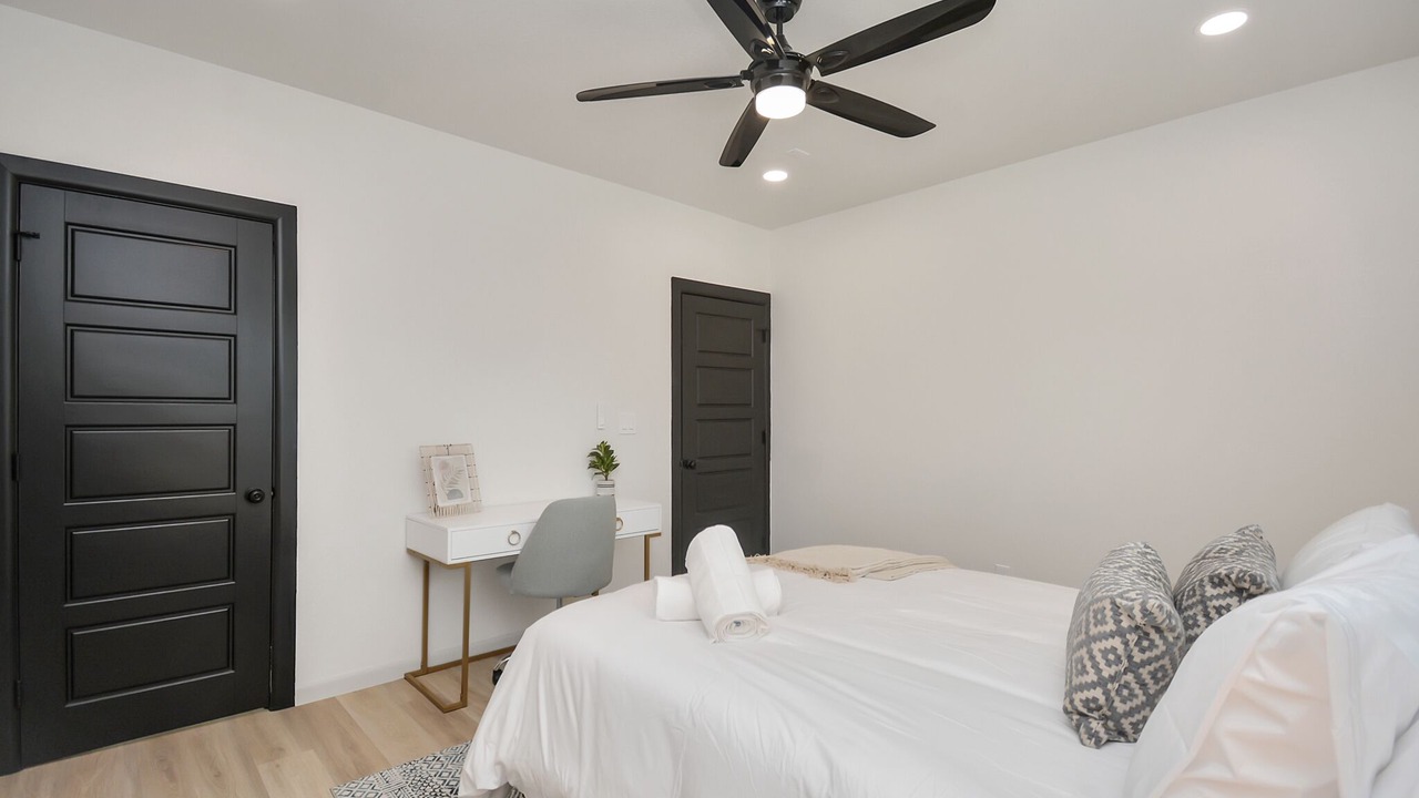 Photo of Bedroom in South Central Houston