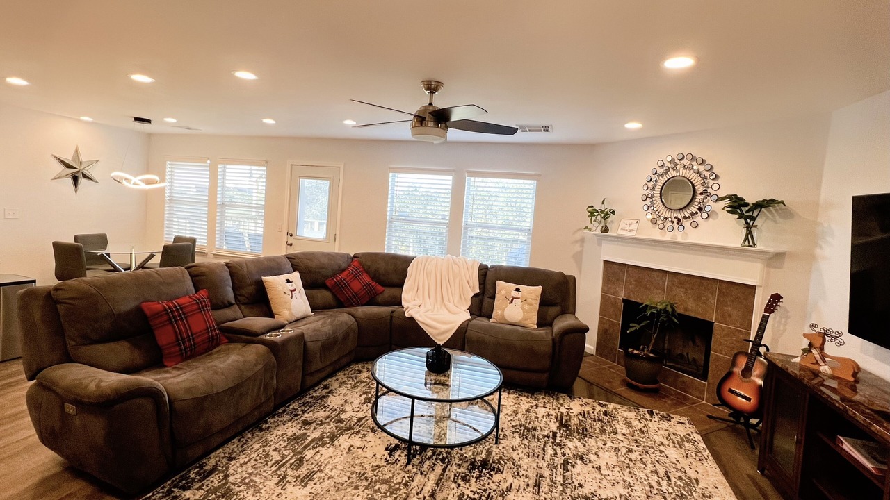 Photo of Livingroom in Wetmore