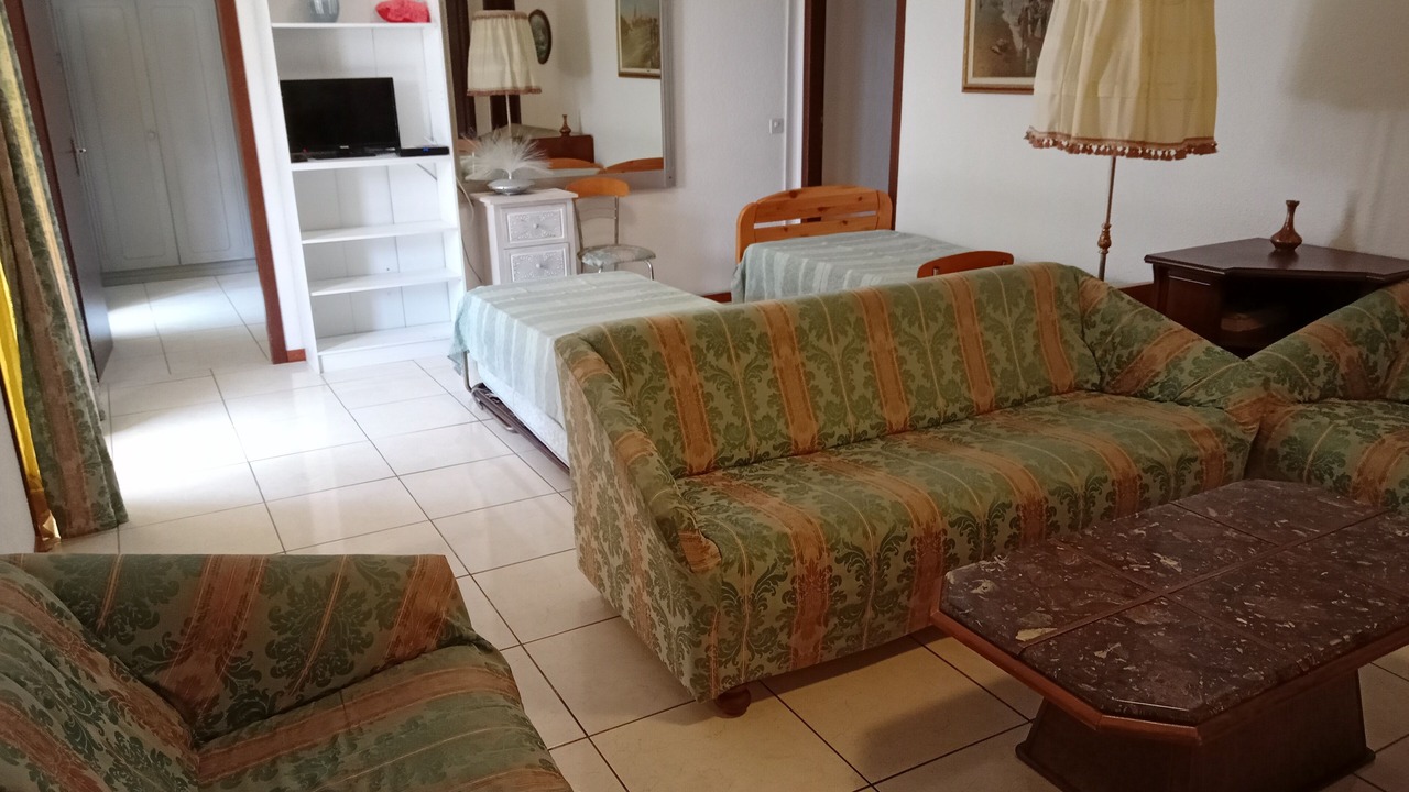 Photo of Livingroom in Montreux
