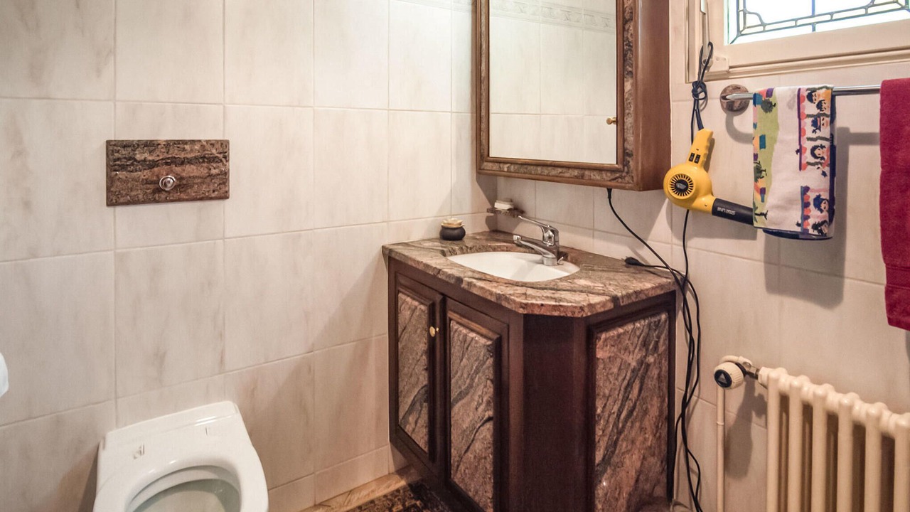 Photo of Bathroom in Knringue