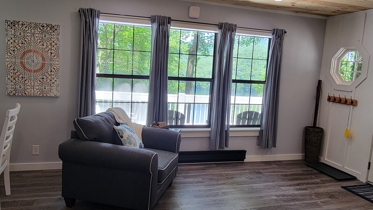 Photo of Livingroom in Topton