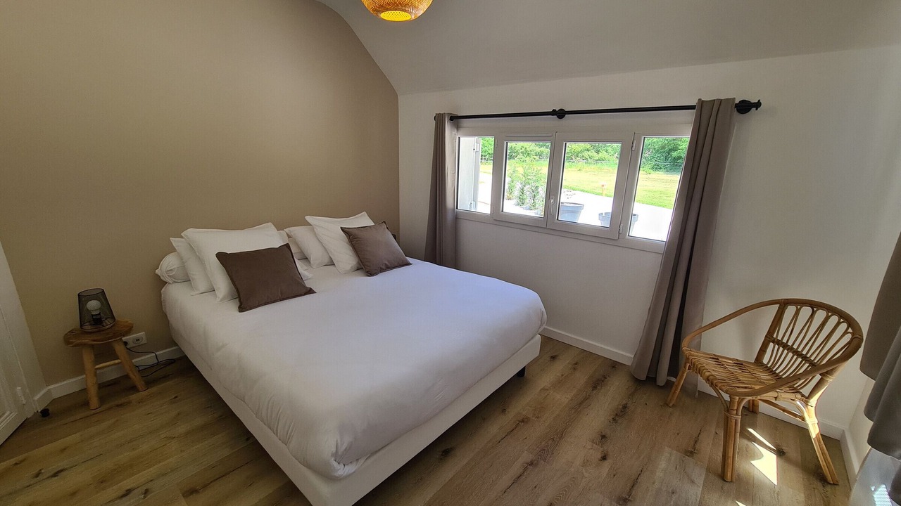 Photo of Bedroom in Vannes-sur-Cosson