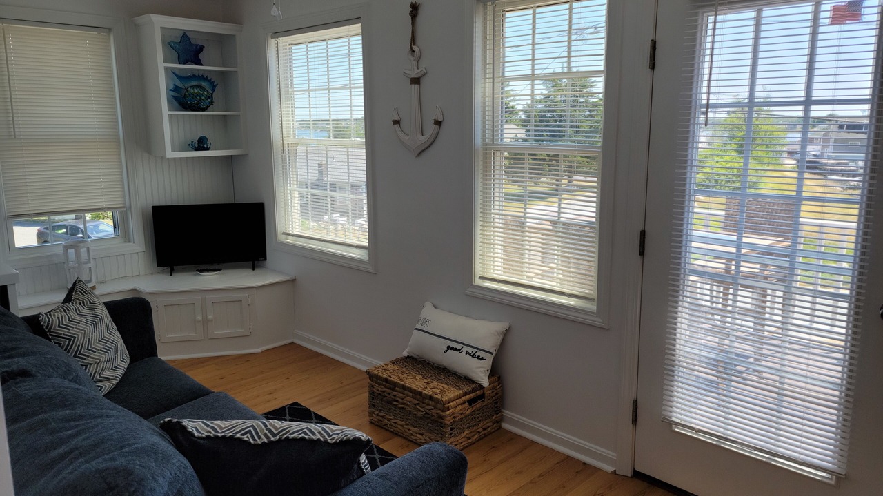 Photo of Livingroom in Snug Harbor