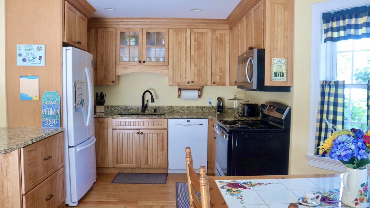Photo of Kitchen in Misquamicut