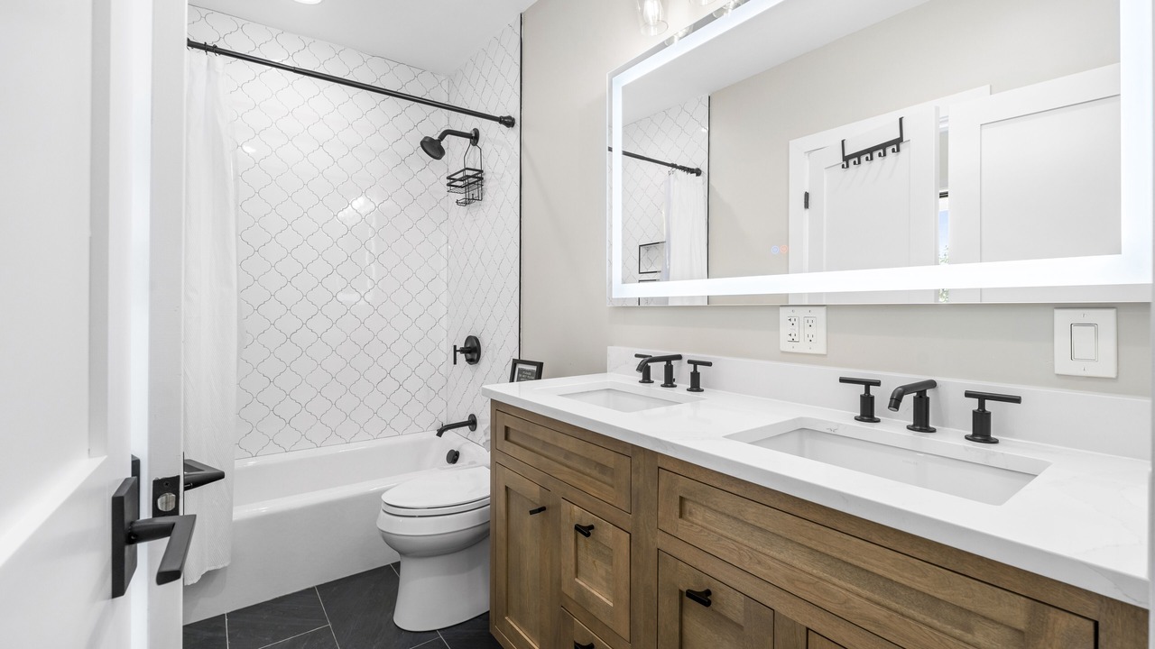 Photo of Bathroom in 16th Street Heights
