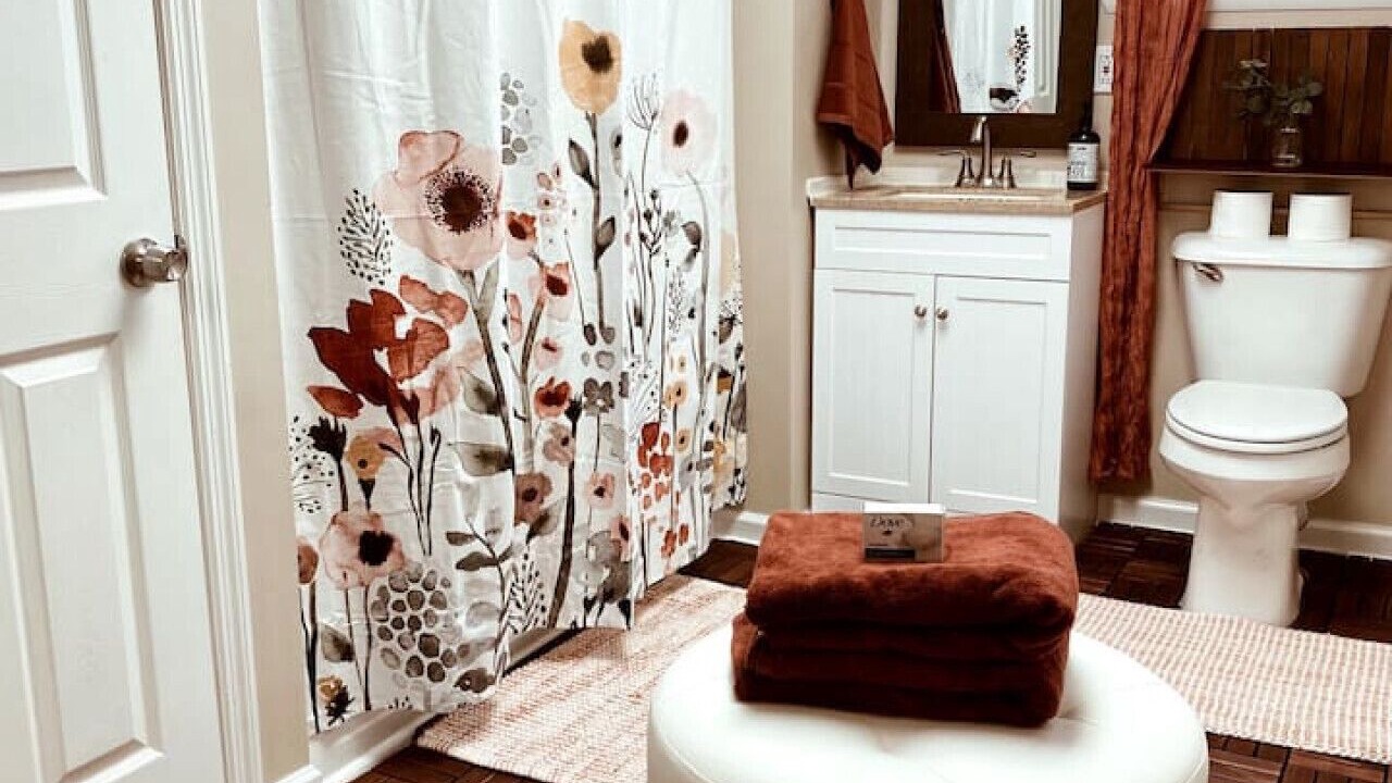 Photo of Bathroom in Crestline Heights